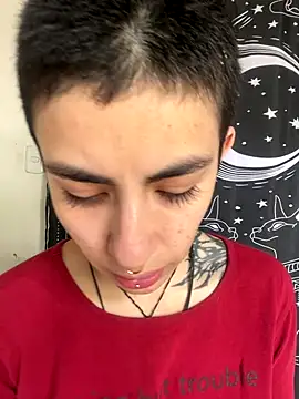 Snapshot of _Artemisa_X chatting on December 2025 05:10:02 PM Artemisa X online show from December 2025 05:10:02 PM