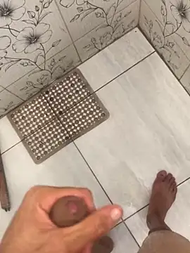 Snapshot of vintin21cm chatting on September 2025 10:09:02 PM vintin21cm online show from September 2025 10:09:02 PM