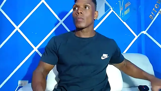 Snapshot of alexander_megan chatting on January 2025 03:48:01 AM alexander megan online show from January 2025 03:48:01 AM