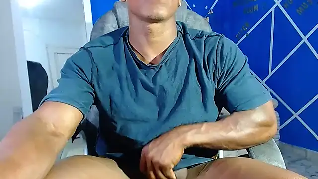 Snapshot of alexander_megan chatting on February 2025 03:41:01 AM alexander megan online show from February 2025 03:41:01 AM