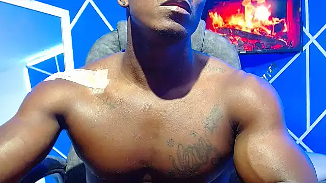 Snapshot of alexander_megan chatting on October 2025 04:57:02 AM alexander megan online show from October 2025 04:57:02 AM