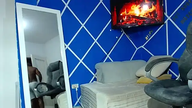 Snapshot of alexander_megan chatting on January 2026 03:42:02 AM alexander megan online show from January 2026 03:42:02 AM