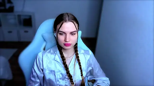 StellaLawless online show from November 2025 08:51:01 PM