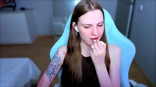 StellaLawless online show from May 2026 10:26:02 PM