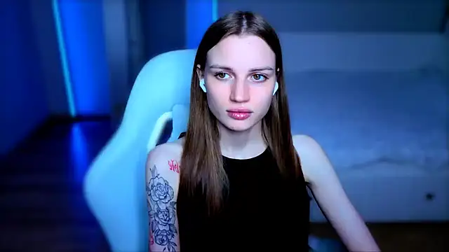 StellaLawless online show from June 2026 10:44:01 PM
