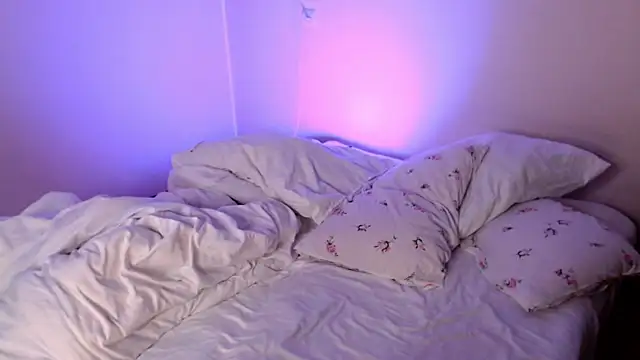 Snapshot of KatieMelone chatting on September 2025 02:27:02 AM KatieMelone online show from September 2025 02:27:02 AM