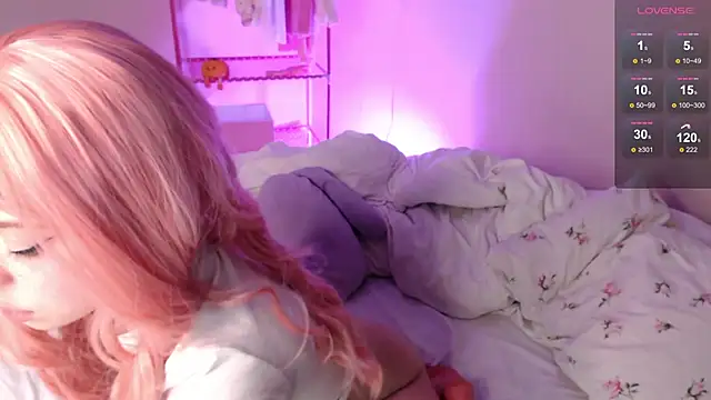 Snapshot of KatieMelone chatting on October 2025 12:03:01 AM KatieMelone online show from October 2025 12:03:01 AM