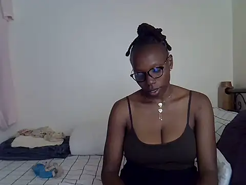 Sweet Bear online show from March 2025 06:56:01 PM