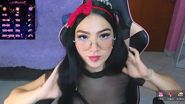 Snapshot of keity_moon chatting on February 2025 01:57:01 PM keity moon online show from February 2025 01:57:01 PM