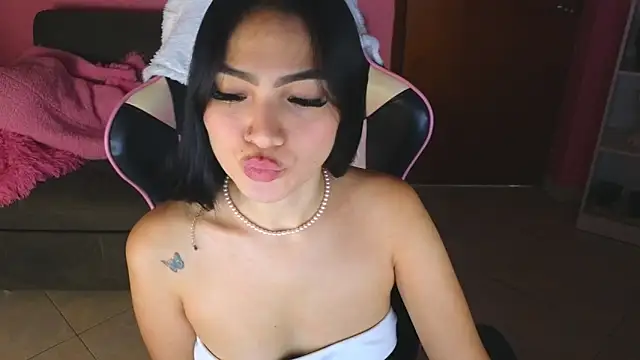 keity moon online show from April 2026 01:52:02 PM