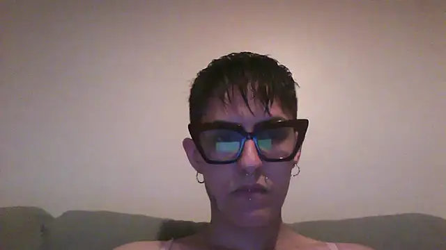 Snapshot of nickfxx chatting on October 2025 10:59:02 PM nickfxx online show from October 2025 10:59:02 PM