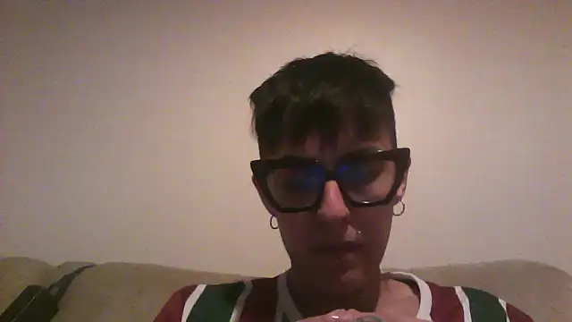 Snapshot of nickfxx chatting on November 2025 10:08:02 PM nickfxx online show from November 2025 10:08:02 PM