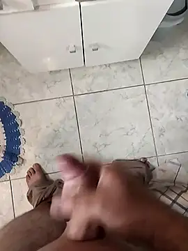 danielsafado222 online show from April 2026 06:12:01 PM