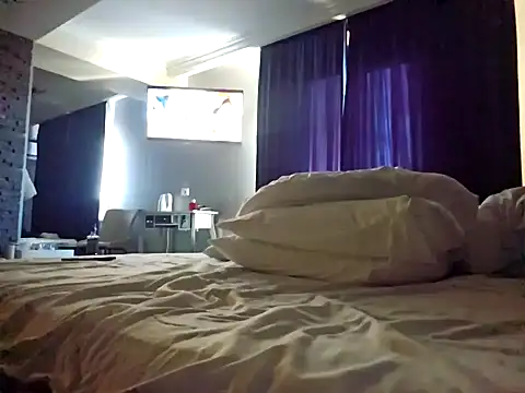 Snapshot of denisxlRo chatting on January 2025 01:19:01 PM denisxlRo online show from January 2025 01:19:01 PM