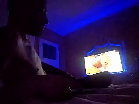 Snapshot of denisxlRo chatting on March 2025 11:59:02 PM denisxlRo online show from March 2025 11:59:02 PM