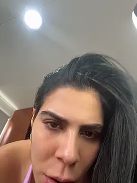 valecruz903 online show from April 2026 04:12:02 PM