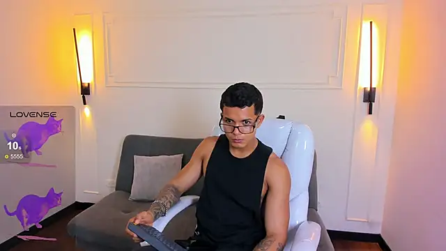 Paradise boy s online show from March 2026 06:23:02 PM