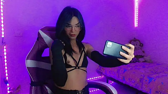 Ms-Zoehans online show from November 2025 01:48:02 AM