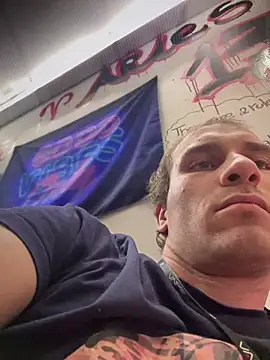 Snapshot of pervy_devil chatting on January 2025 05:11:02 PM pervy devil online show from January 2025 05:11:02 PM