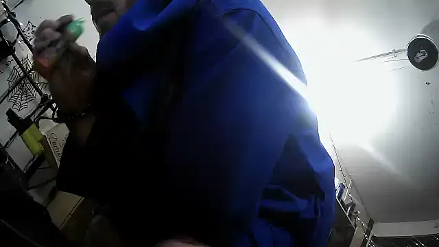 Snapshot of pervy_devil chatting on February 2025 06:18:01 AM pervy devil online show from February 2025 06:18:01 AM