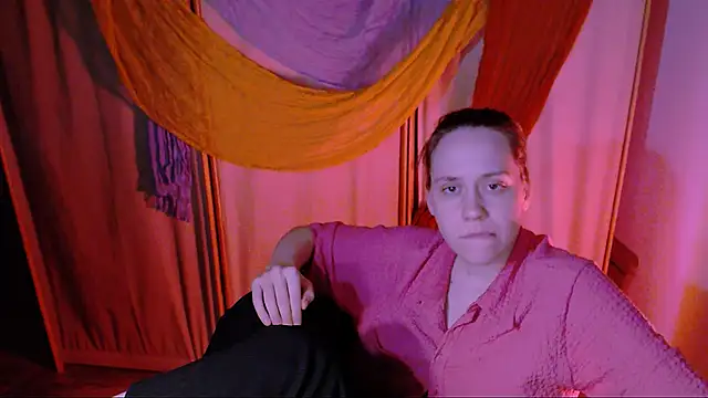 Malinax online show from November 2025 10:41:02 PM