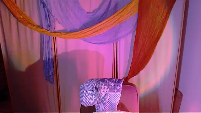 Malinax online show from November 2025 10:31:02 PM