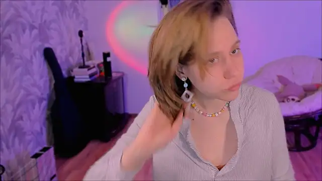 Malinax online show from March 2026 01:27:02 PM