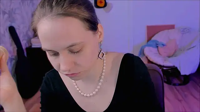 Malinax online show from April 2026 01:38:01 PM