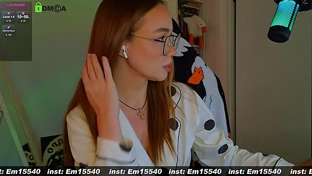 Emili1- online show from January 2025 10:52:02 AM