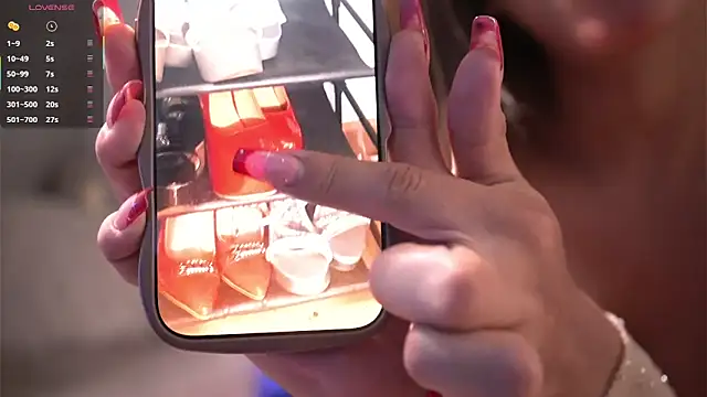 Snapshot of _Andyy__ chatting on February 2026 12:15:01 AM Andyy online show from February 2026 12:15:01 AM