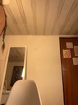 emma oxford online show from February 2025 08:30:02 PM