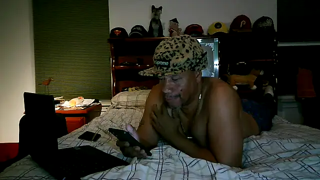 pimpdaddy4ever online show from December 2025 10:19:01 PM