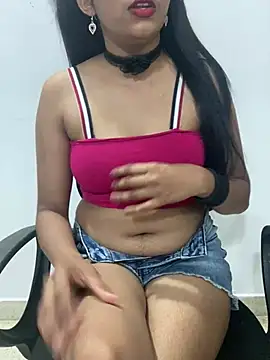 Snapshot of little_shadow chatting on December 2024 04:36:01 PM little shadow online show from December 2024 04:36:01 PM