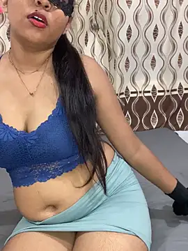 Snapshot of little_shadow chatting on September 2025 04:06:01 PM little shadow online show from September 2025 04:06:01 PM