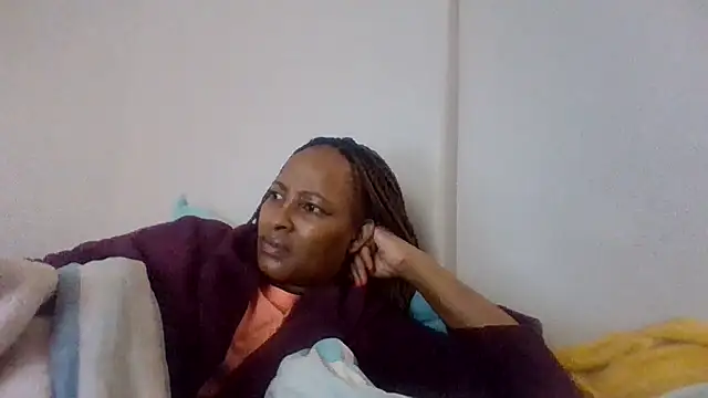 BabeAssXX online show from May 2026 06:41:02 AM