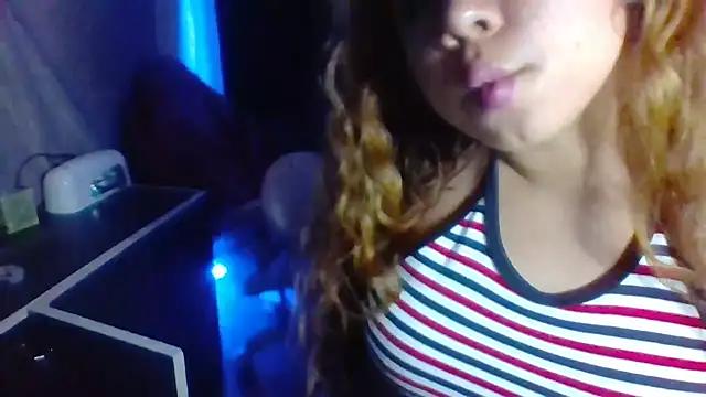 Snapshot of Jennxdolls chatting on December 2024 04:32:02 AM Jennxdolls online show from December 2024 04:32:02 AM