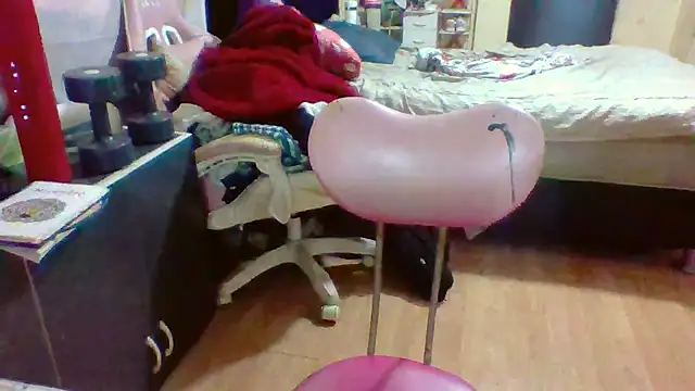 Snapshot of Jennxdolls chatting on January 2025 03:21:01 PM Jennxdolls online show from January 2025 03:21:01 PM