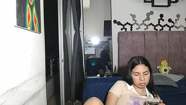 Snapshot of Liza_Thurner chatting on January 2025 12:39:02 AM Liza Thurner online show from January 2025 12:39:02 AM