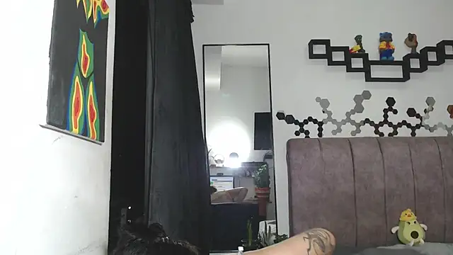 Snapshot of Liza_Thurner chatting on February 2025 03:55:02 AM Liza Thurner online show from February 2025 03:55:02 AM