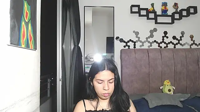 Snapshot of Liza_Thurner chatting on March 2025 12:17:01 AM Liza Thurner online show from March 2025 12:17:01 AM