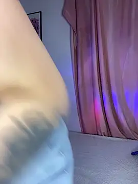 Snapshot of Ari_Martin chatting on November 2025 05:07:01 AM Ari Martin online show from November 2025 05:07:01 AM