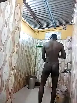 Snapshot of bas1cooks chatting on December 2024 03:03:02 AM bas1cooks online show from December 2024 03:03:02 AM