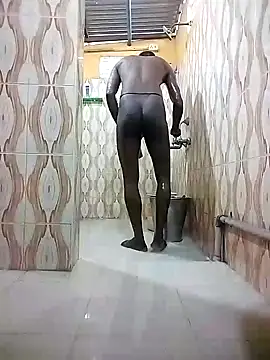 Snapshot of bas1cooks chatting on December 2024 03:34:01 AM bas1cooks online show from December 2024 03:34:01 AM