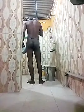 Snapshot of bas1cooks chatting on February 2025 03:03:01 AM bas1cooks online show from February 2025 03:03:01 AM