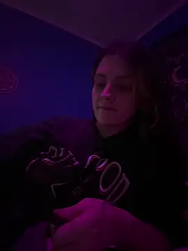 Snapshot of emilysue1 chatting on March 2025 07:48:01 AM emilysue1 online show from March 2025 07:48:01 AM