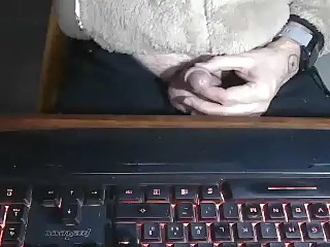 Snapshot of Adri_gard chatting on January 2025 10:45:01 PM Adri gard online show from January 2025 10:45:01 PM