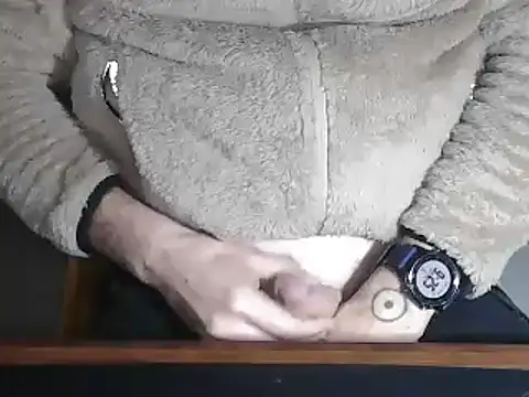 Snapshot of Adri_gard chatting on February 2025 08:26:01 PM Adri gard online show from February 2025 08:26:01 PM