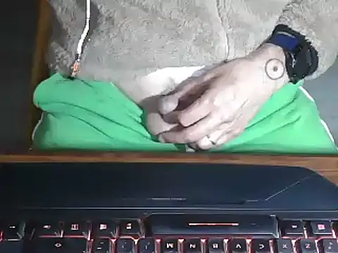 Snapshot of Adri_gard chatting on March 2025 08:48:02 PM Adri gard online show from March 2025 08:48:02 PM