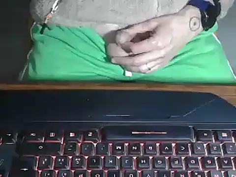 Snapshot of Adri_gard chatting on March 2025 09:46:02 PM Adri gard online show from March 2025 09:46:02 PM