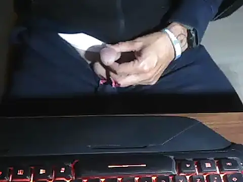 Snapshot of Adri_gard chatting on October 2025 08:49:01 PM Adri gard online show from October 2025 08:49:01 PM